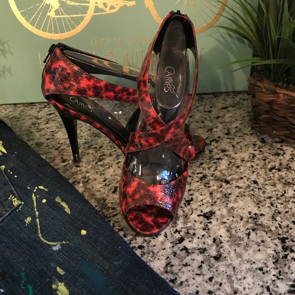 Carlos Santana Coral & Black Heels